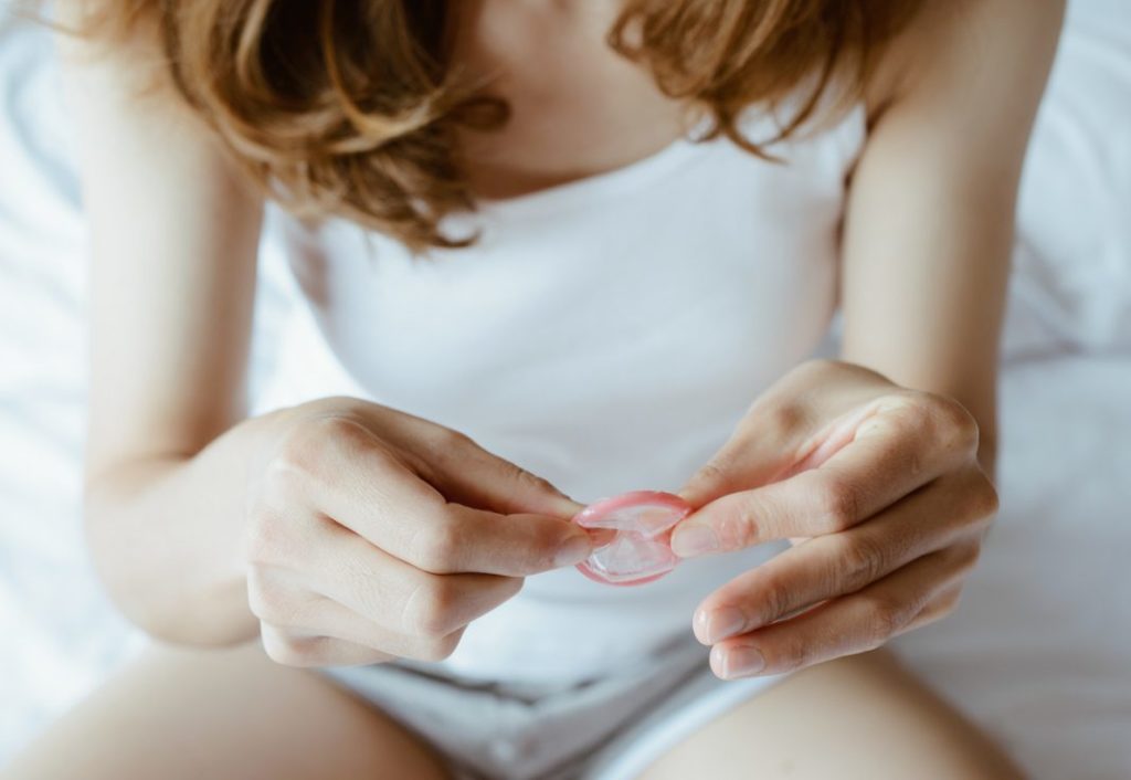 Use preservativo e se proteja de invenções vaginais como a vaginose bacteriana